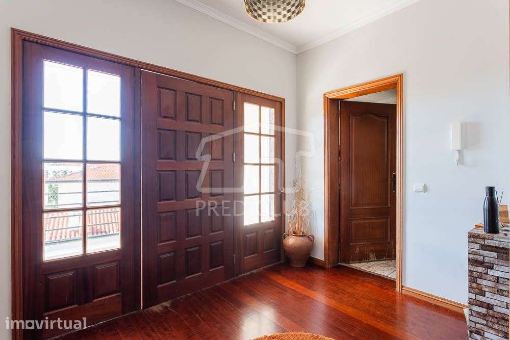 Moradia T4 - Santo António - Grande imagem: 5/33