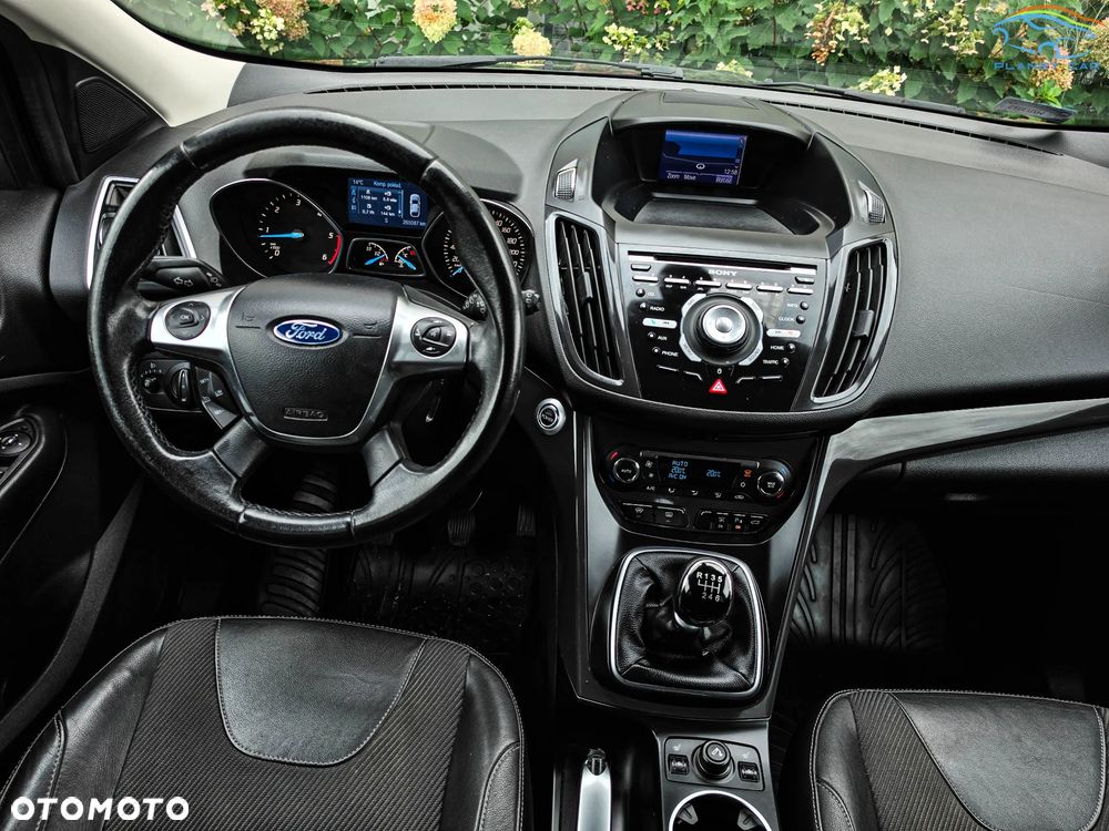 Ford Kuga 2.0 TDCi 2x4 Titanium - 22