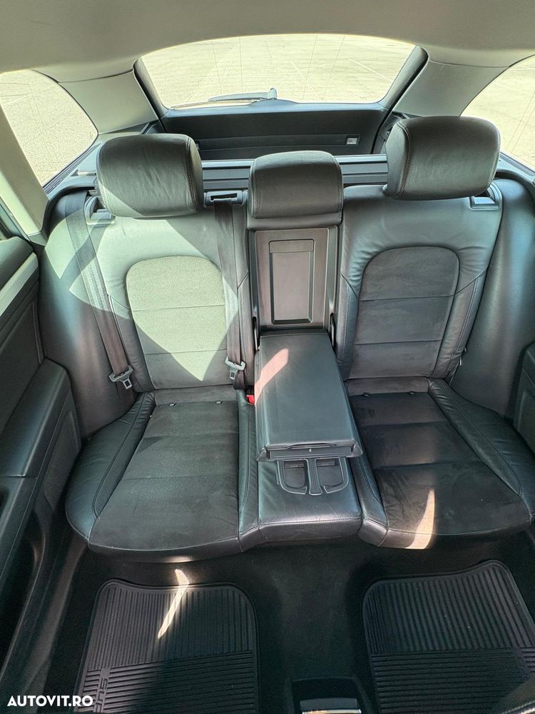Skoda Superb 2.0 TDI Elegance DSG - 9