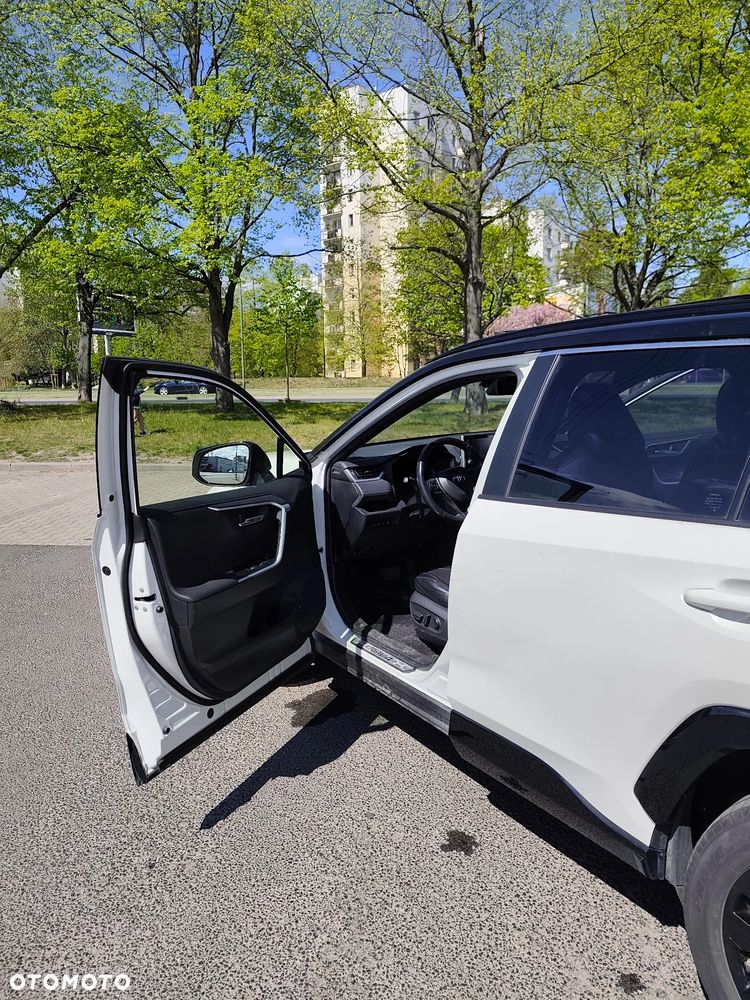 Toyota RAV4 - 11