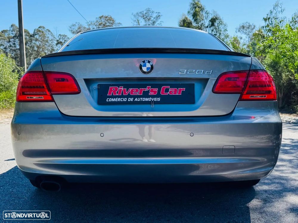 BMW 320 d Coupe - 12