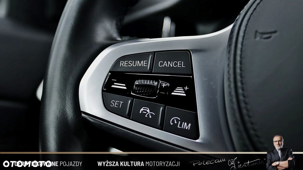 BMW Seria 3 320e PHEV M Sport - 22