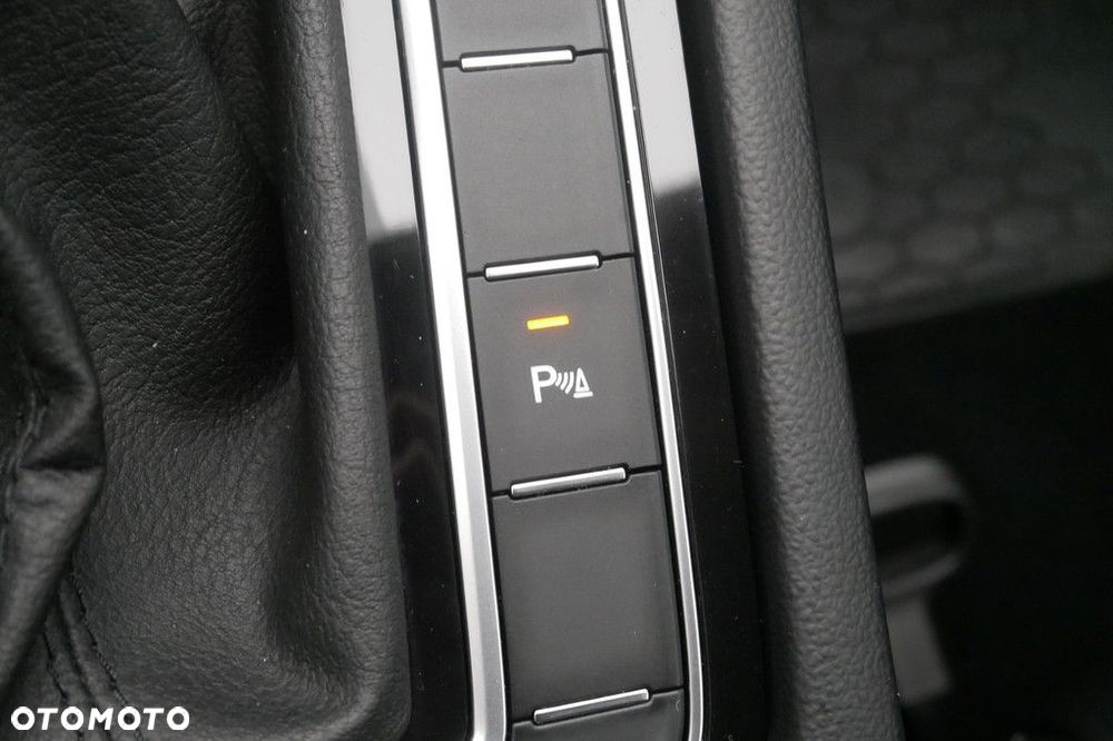 Volkswagen Arteon 2.0 TSI Elegance DSG - 19