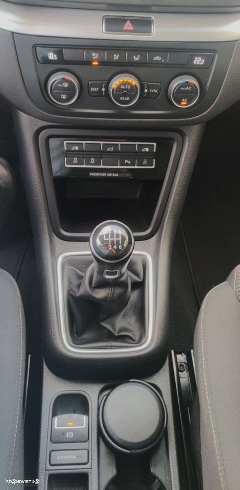 VW Sharan 2.0 TDI Blue Trendline - 21