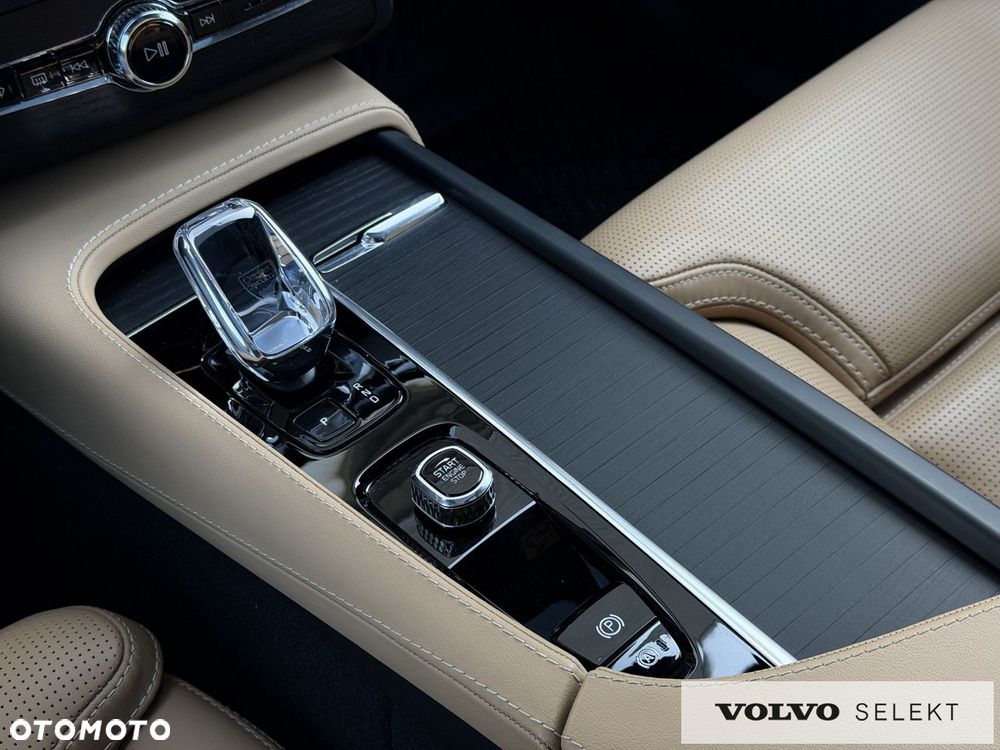 Volvo XC 90 - 27