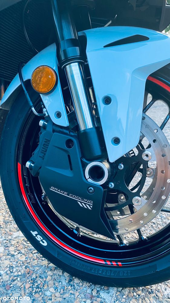 CFMoto 675SR - 7