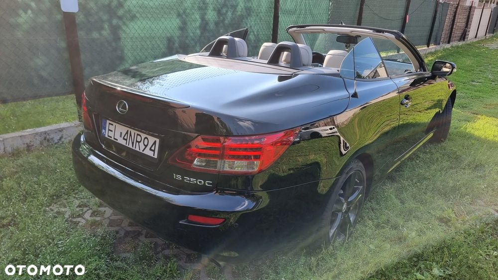 Lexus IS 250C Sport - 16