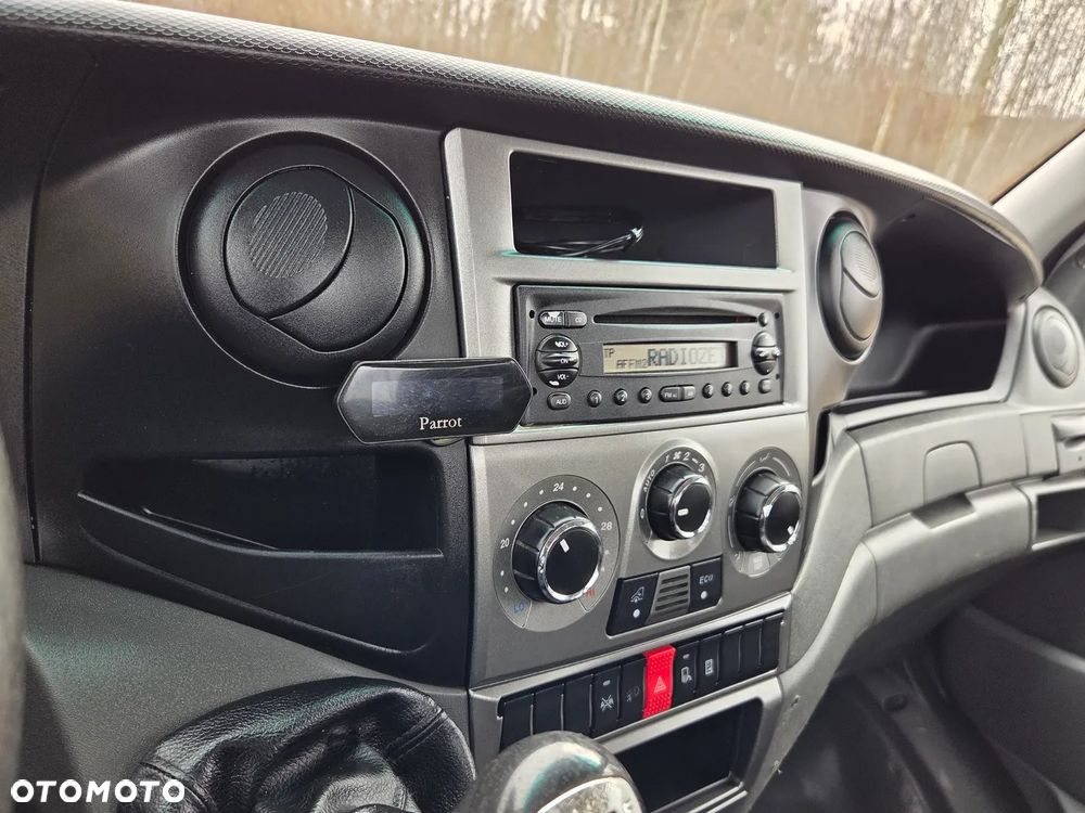 Iveco 70C18 35C18 - 24