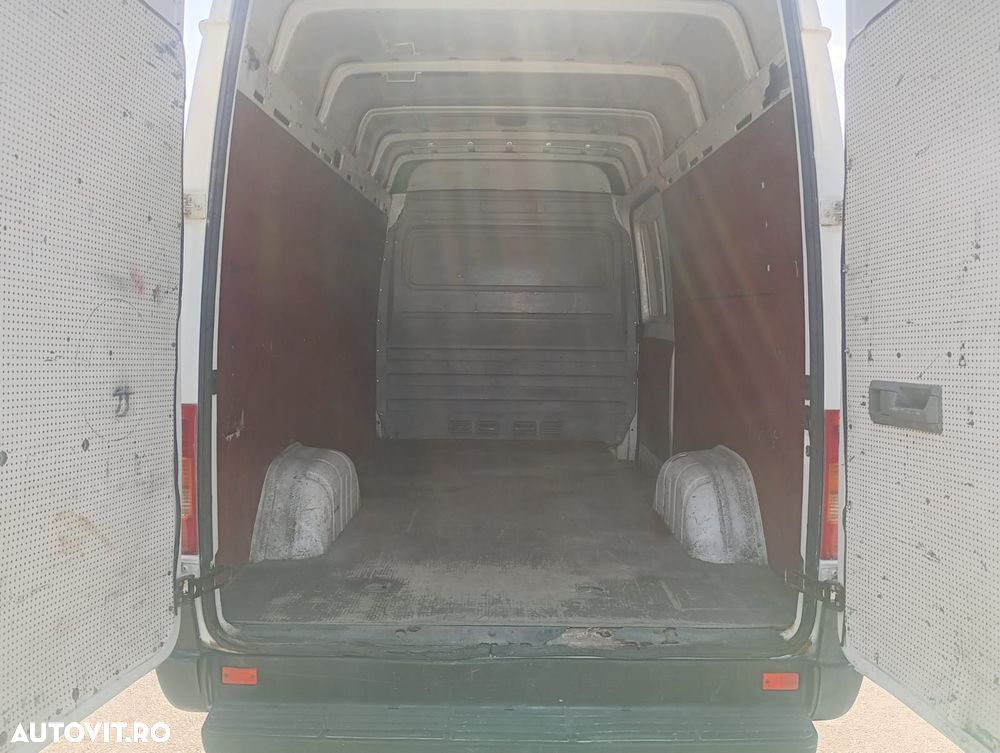 Volkswagen LT 35 2.8 TDi - 11
