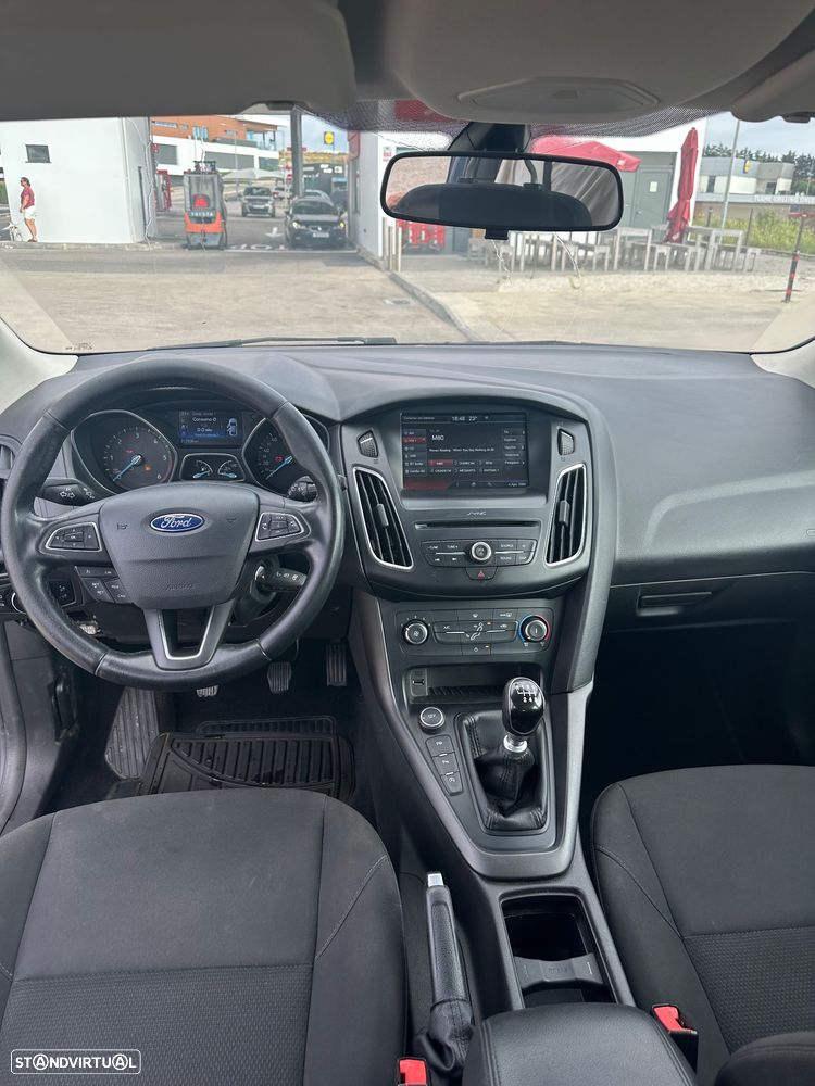 Ford Focus SW 1.5 TDCi Titanium ECOnetic - 6