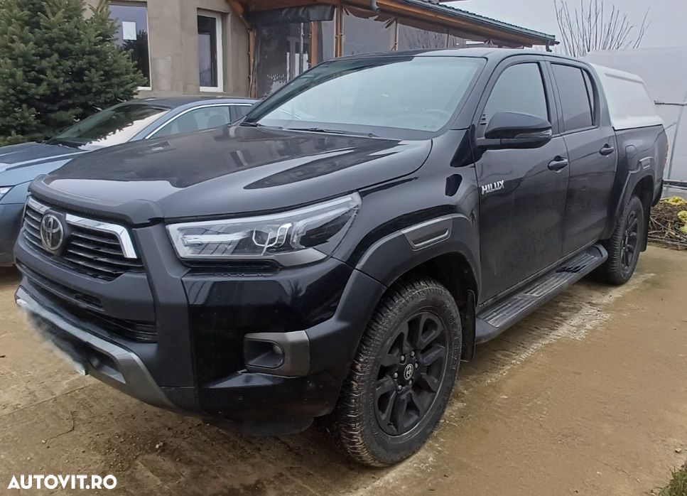 Toyota Hilux - 5