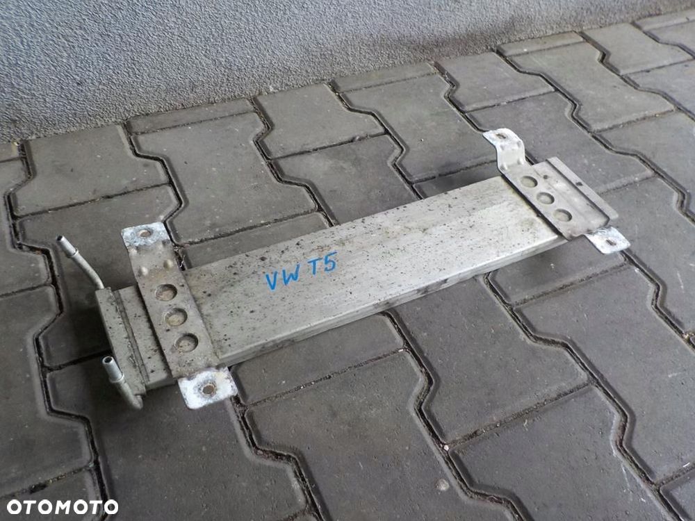 VW T5 CHŁODNICZKA chłodnica paliwa - 2