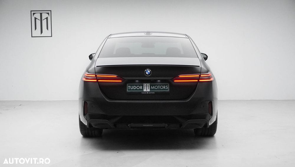 BMW Seria 5 520d xDrive Aut. M Sport Edition - 7