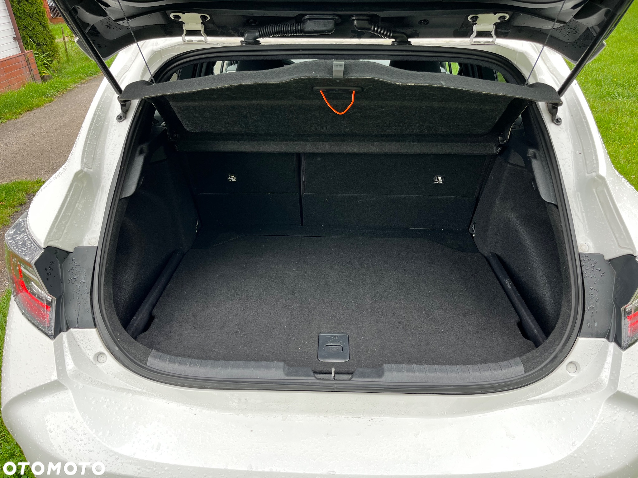 Toyota Corolla - 18