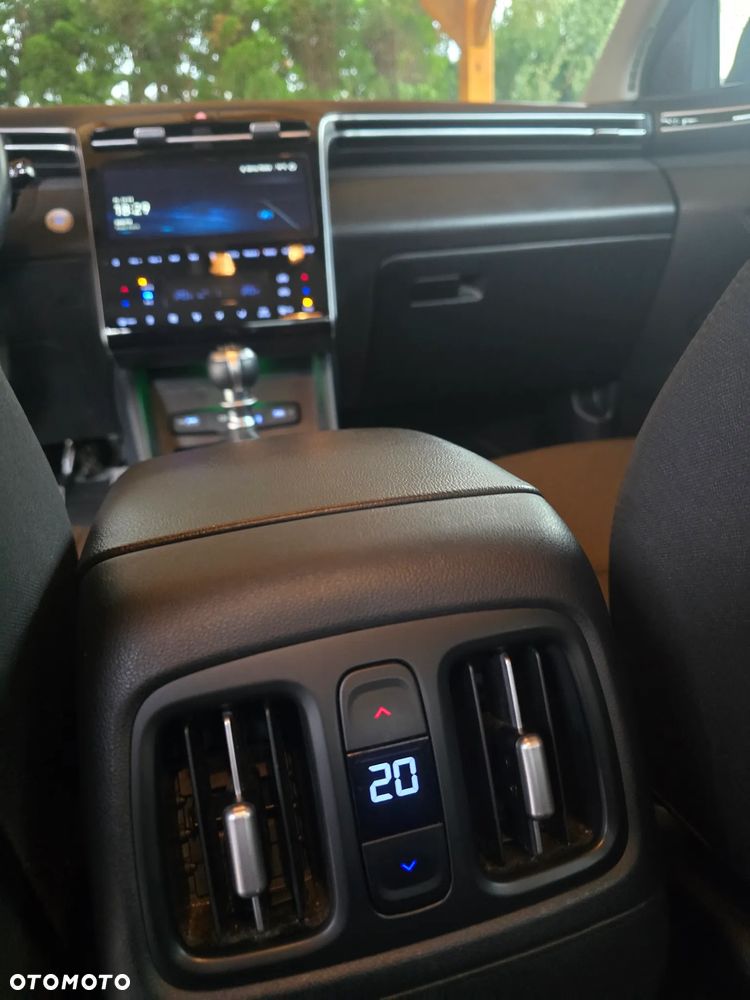 Hyundai Tucson 1.6 CRDi 48V Style 2WD - 29