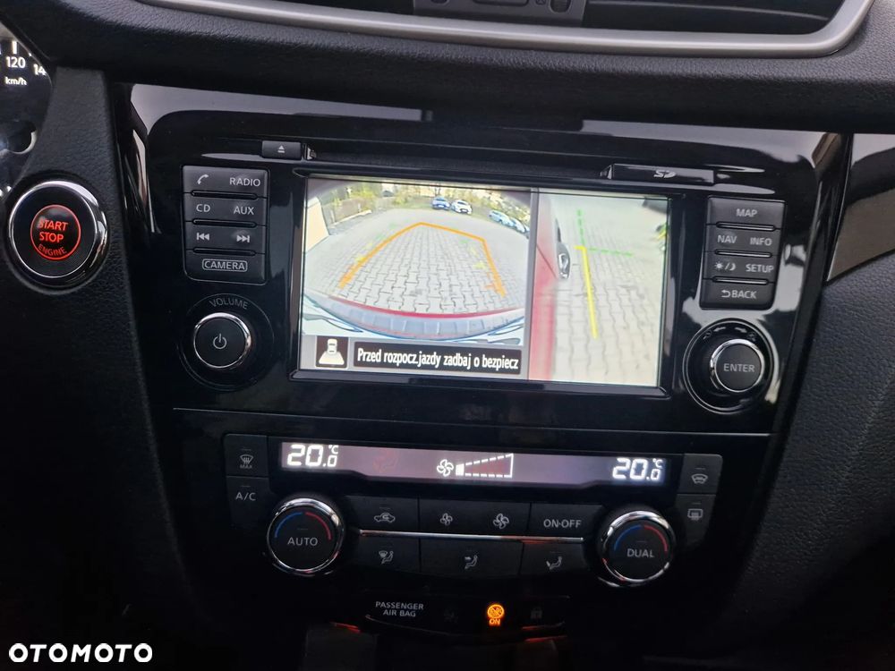 Nissan Qashqai 1.6 DIG-T N-Connecta - 27