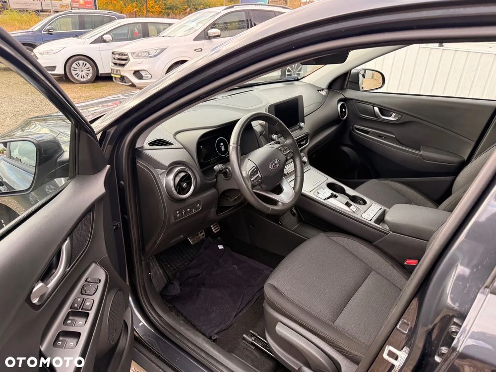 Hyundai Kona Electric 39kWh Executive - 14