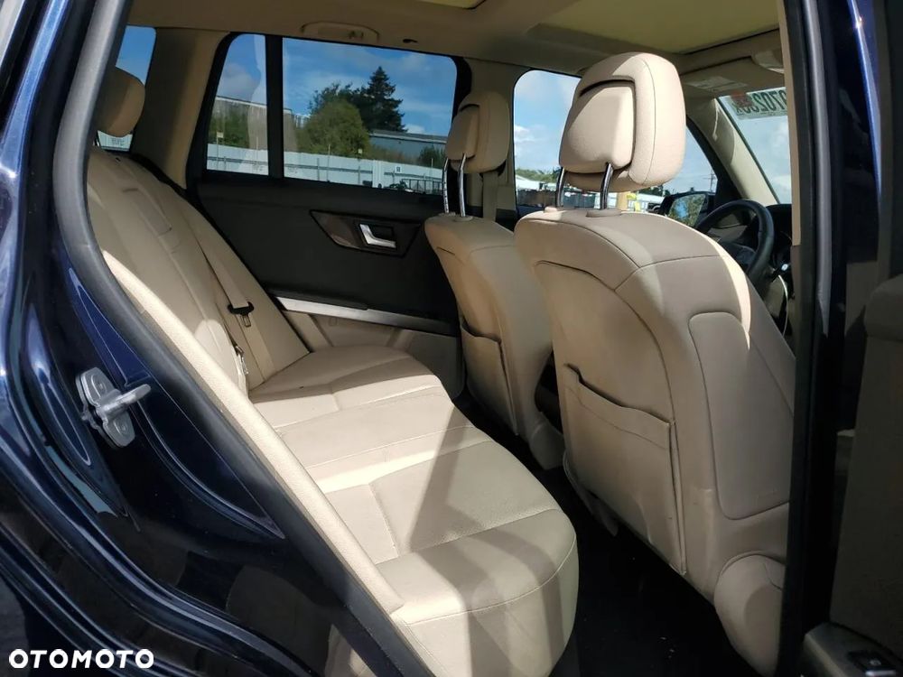Mercedes-Benz GLK 350 4-Matic - 9