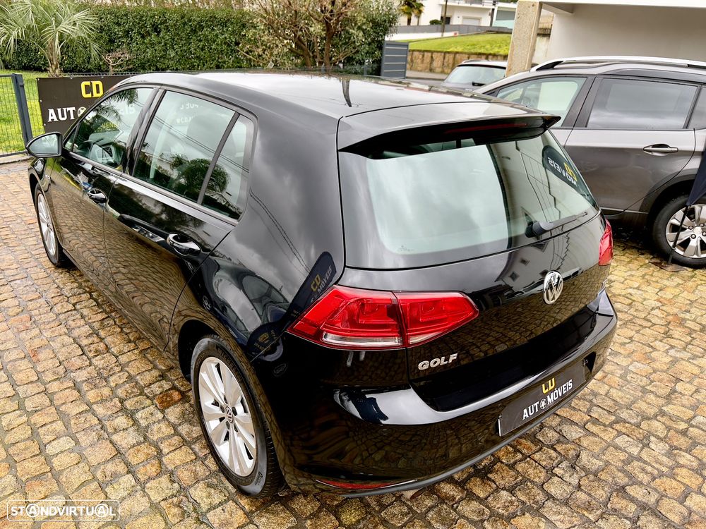 VW Golf 1.6 TDi BlueMotion Trendline - 21