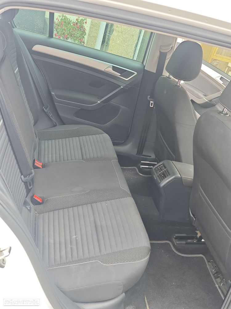 VW Golf 1.6 TDI BlueMotion Cup - 14