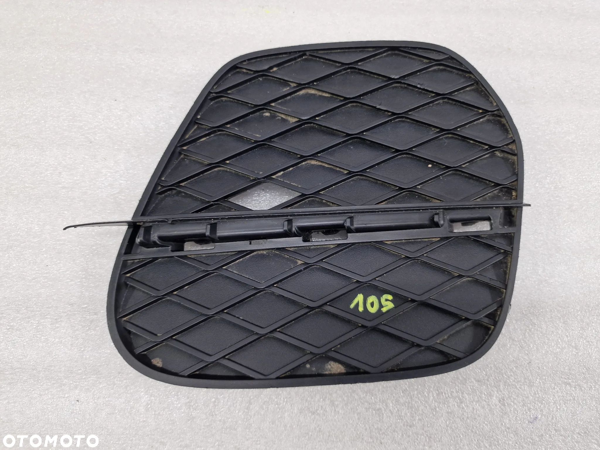BMW E70 X5 LIFT 09- PRAWA KRATKA BOCZNA ZDERZAKA PRZEDNIEGO PRZÓD , NR 51117222860 / 7222860 , NR AUKCJI C/105 - 1