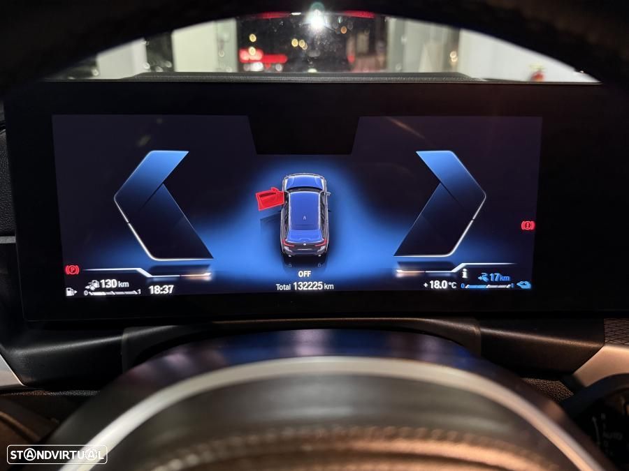 BMW 330 e Aut. M Sport - 16