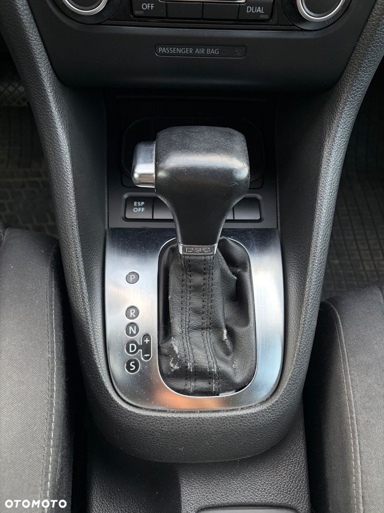 Volkswagen Golf 1.4 TSI Highline DSG - 8