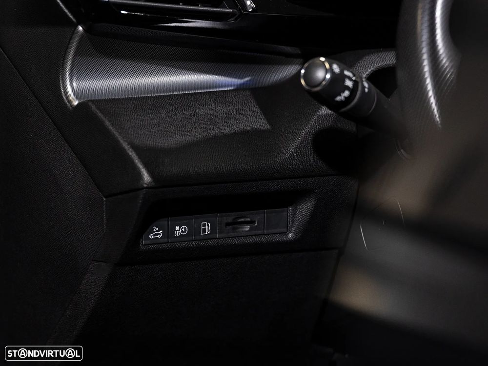 Peugeot 308 SW 1.6 Hybrid GT e-EAT8 - 18