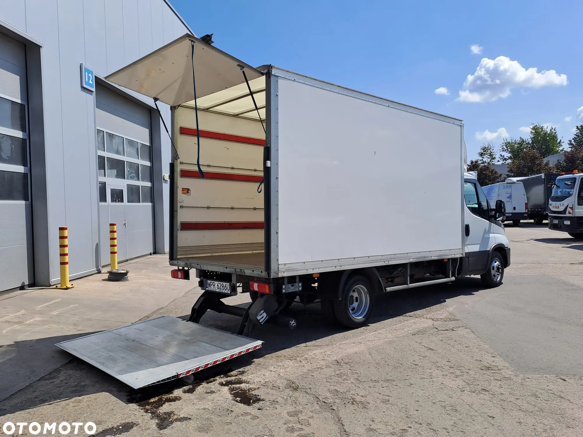 Iveco 35C16 Kontener+ bliźniak +winda+ 8 palet - 9