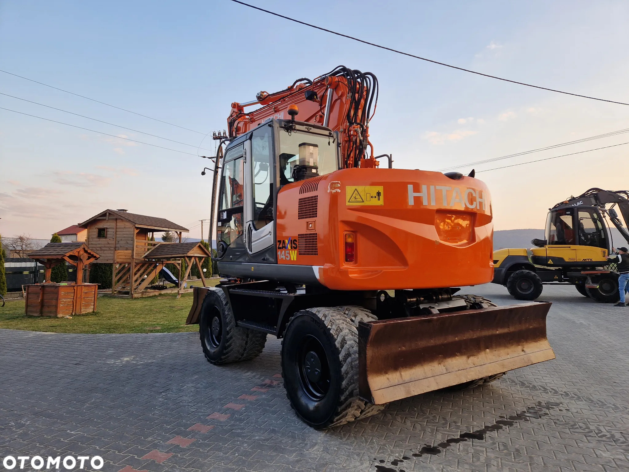 Hitachi ZX145 - 15