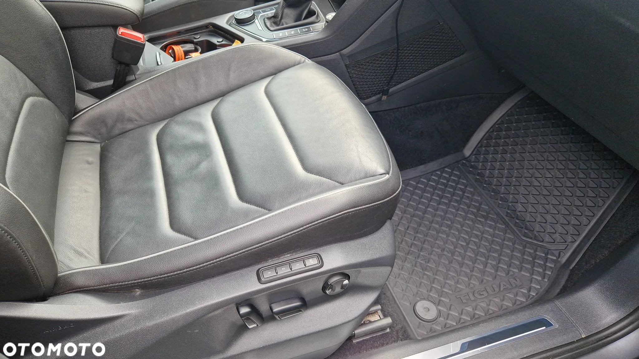 Volkswagen Tiguan 2.0 TDI SCR 4MOTION DSG Highline - 16