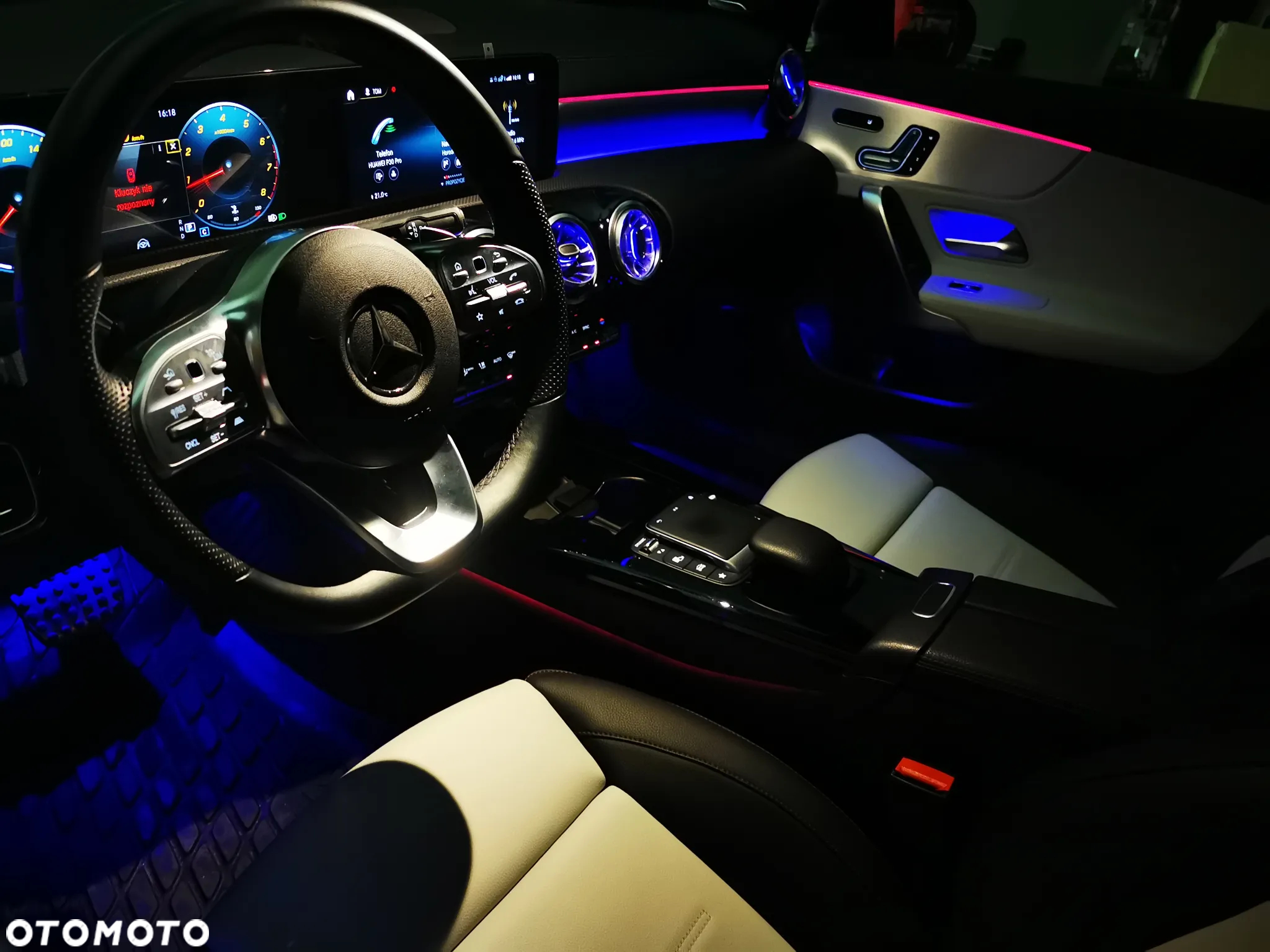 Mercedes-Benz CLA 250 4-Matic AMG Line 7G-DCT - 24