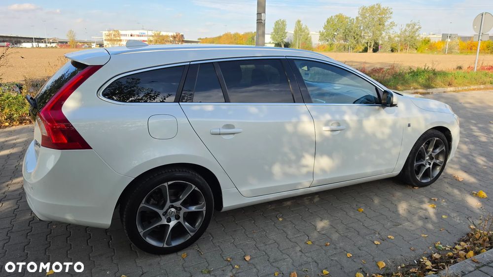 Volvo V60 D4 Drive-E Ocean Race - 30