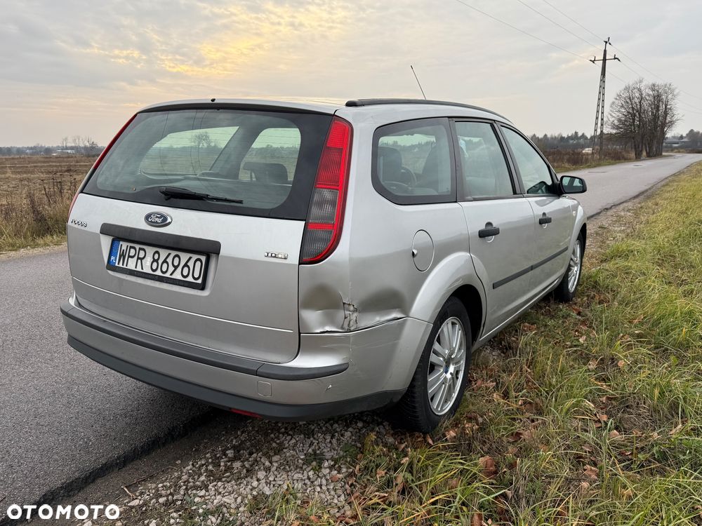 Ford Focus 1.8 TDCi Ambiente - 5