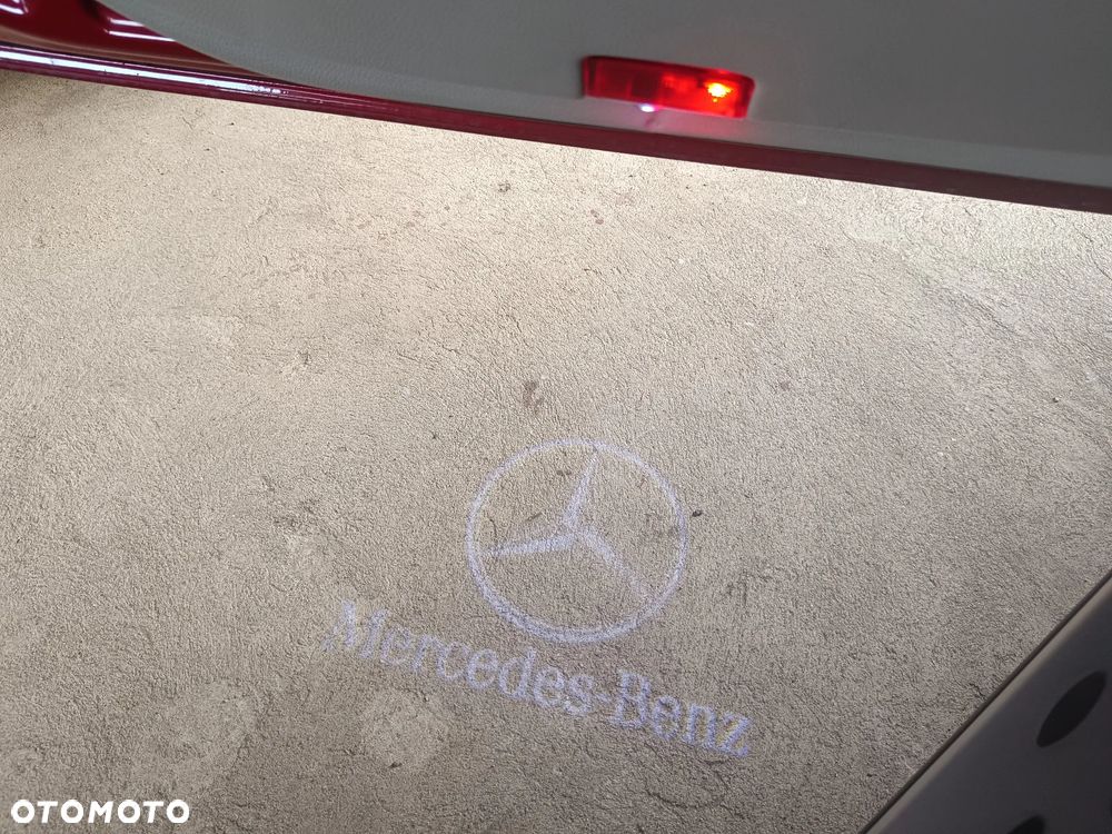 Mercedes-Benz GLC - 33