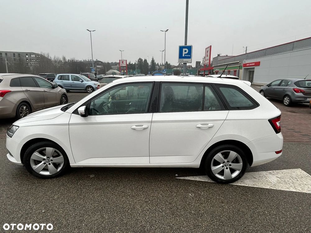 Skoda Fabia 1.0 TSI Ambition - 2
