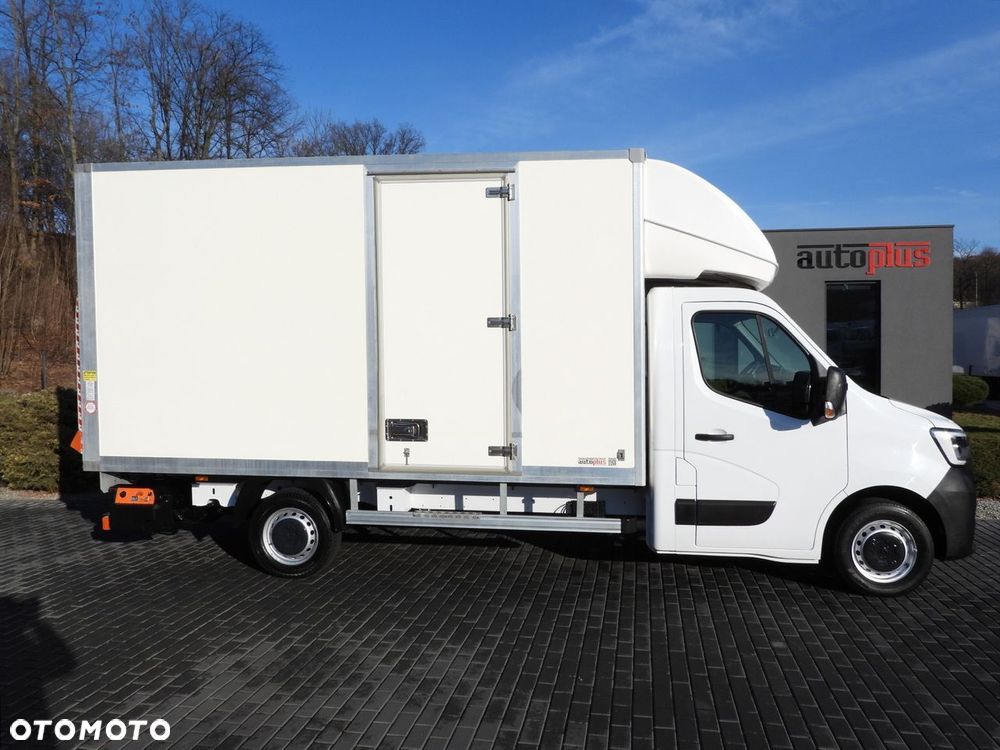 Renault MASTER KONTENER WINDA 8 PALET TEMPOMAT LEDY KLIMATYZACJA  145KM - 8