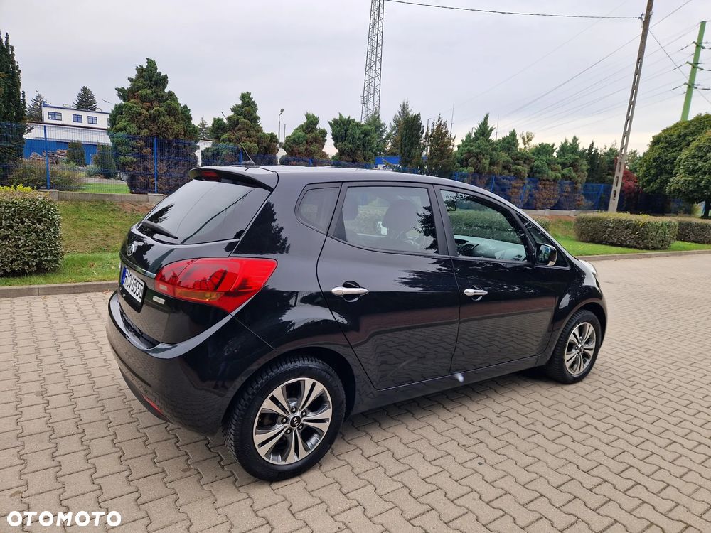 Kia Venga - 4