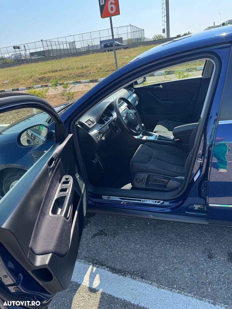 Volkswagen Passat 2.0 TDI DPF DSG Sportline - 11