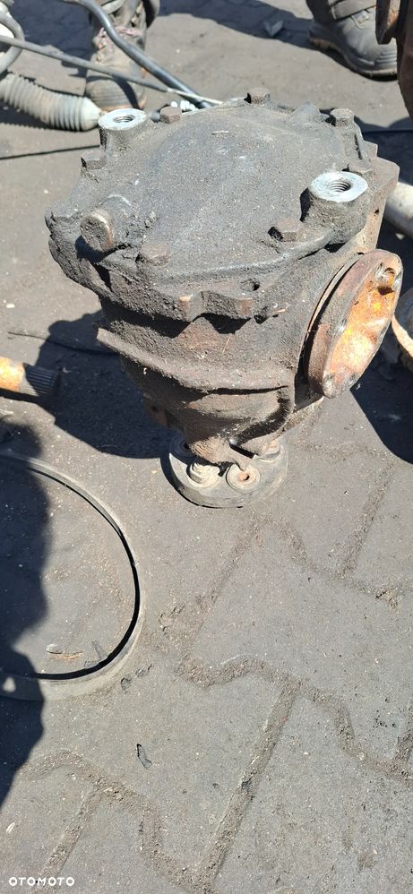 DYFER MERCEDES W124 230 R1243512508 3.27 - 1