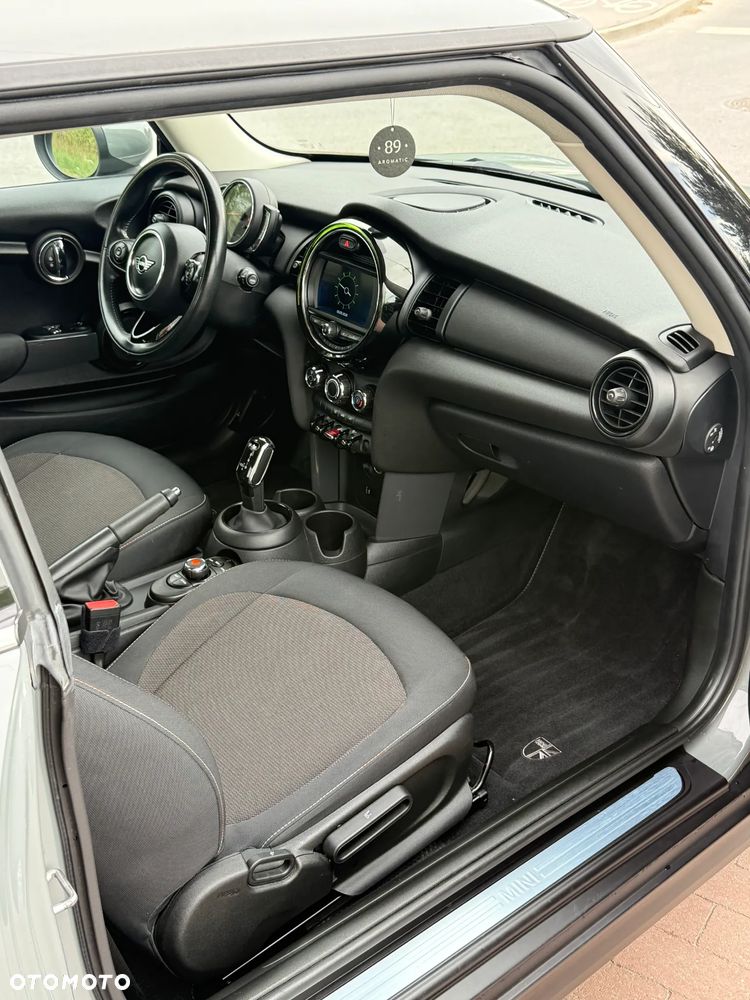 MINI ONE 60 Years - 11