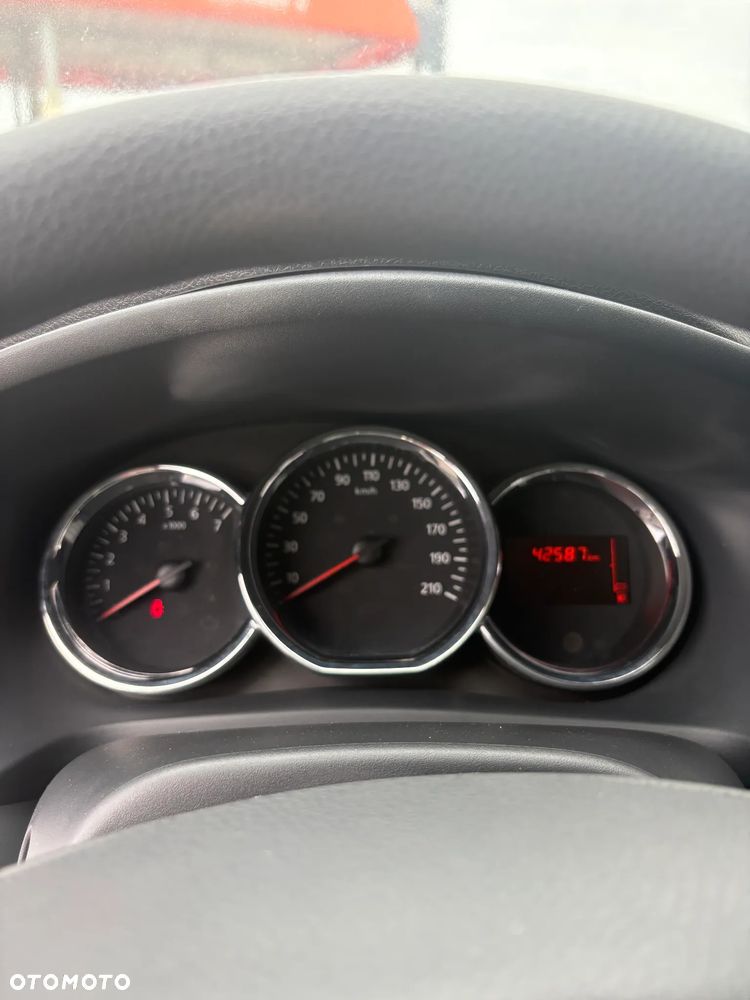 Dacia Sandero - 11