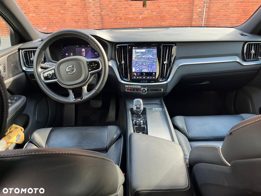 Volvo V60 B4 D Plus Dark - 7