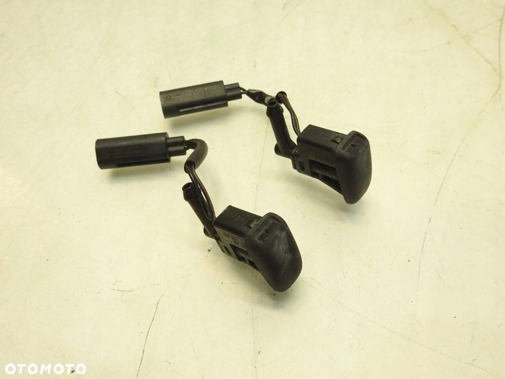 DYSZA SPRYSKIWACZA MASKI BMW X3 E83 7110851 - 2