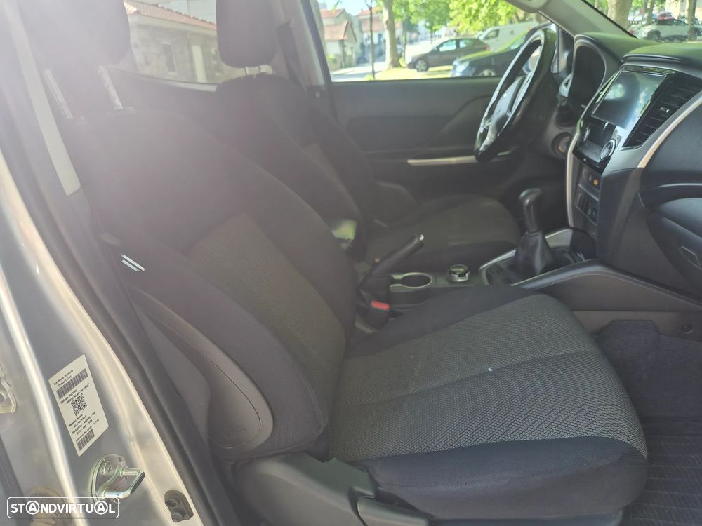 Mitsubishi L200 2.3 DI-D Strakar Club Connect Edition 4WD - 13