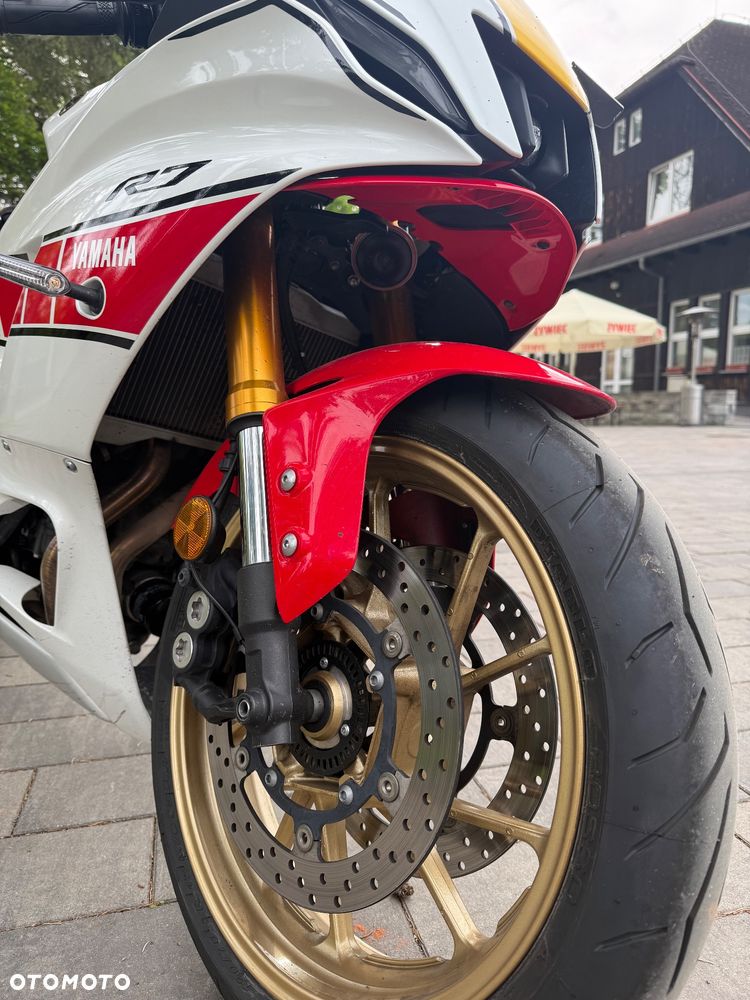 Yamaha R7 - 10