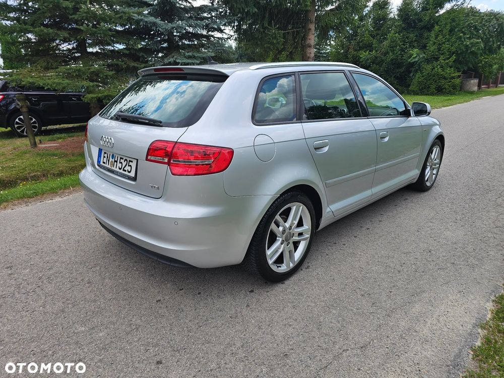 Audi A3 Sportback 2.0 TDI DPF S line Sportpaket - 32