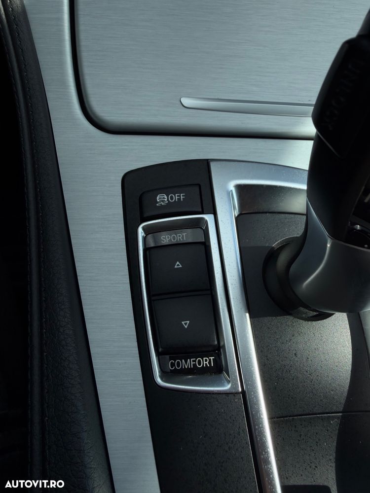 BMW Seria 5 520d Aut. - 27