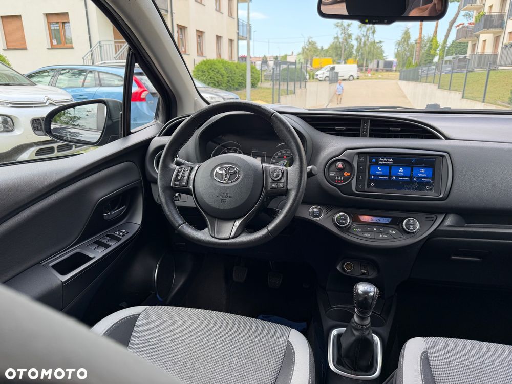 Toyota Yaris 1.5 20th Anniversary - 17