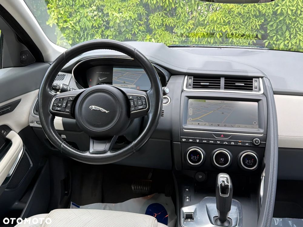 Jaguar E-Pace 2.0 i4P AWD SE - 8